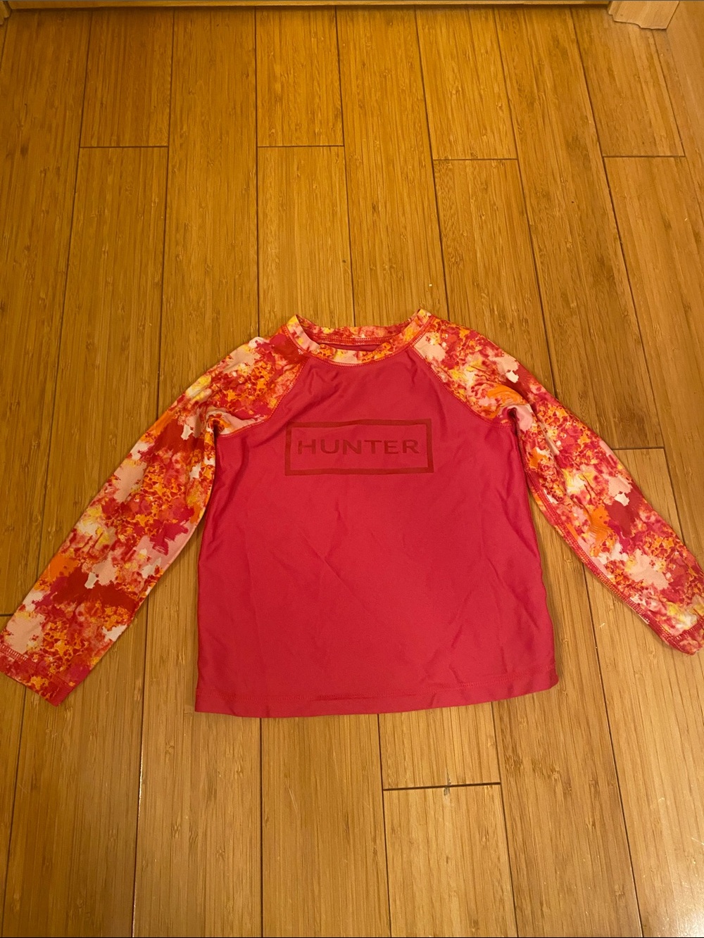 Hunter Bright Pink Long-Sleeve Rash Top with Multicolor Floral Sleeves